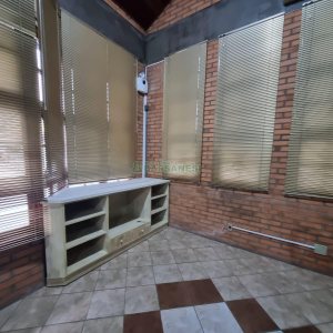 Casa Comercial com 270m², 4 vagas, no bairro Exposição em Caxias do Sul para Alugar