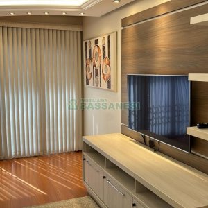 Casa com 270m², 2 dormitórios, 2 vagas, no bairro Pio X em Caxias do Sul para Alugar