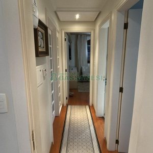 Casa com 270m², 2 dormitórios, 2 vagas, no bairro Pio X em Caxias do Sul para Alugar