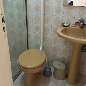 Casa com 270m², 2 dormitórios, 2 vagas, no bairro Pio X em Caxias do Sul para Alugar