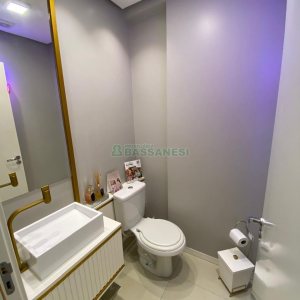 Sala com 61m², 1 vaga, no bairro Lourdes em Caxias do Sul para Comprar