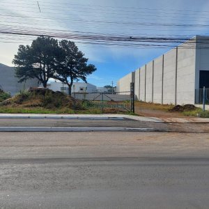 Pavilhão com 2400m², no bairro Desvio Rizzo em Caxias do Sul para Alugar