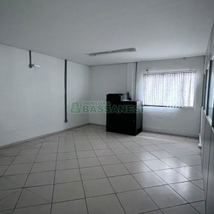 Pavilhão com 2000m², no bairro São Giácomo em Caxias do Sul para Alugar