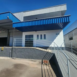 Pavilhão com 2961m², no bairro São Giácomo em Caxias do Sul para Alugar
