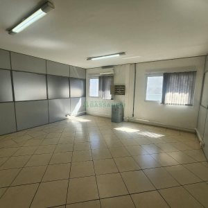 Pavilhão com 2961m², no bairro São Giácomo em Caxias do Sul para Alugar