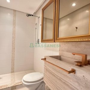 Apartamento com 126m², 3 dormitórios, 3 vagas, no bairro Exposição em Caxias do Sul para Comprar