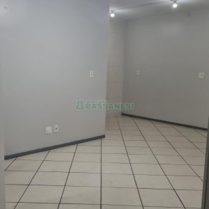 Apartamento com 30m², 1 dormitório, no bairro Centro em Caxias do Sul para Alugar