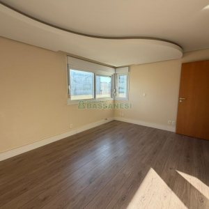 Apartamento com 159m², 3 dormitórios, 2 vagas, no bairro Centro em Caxias do Sul para Comprar