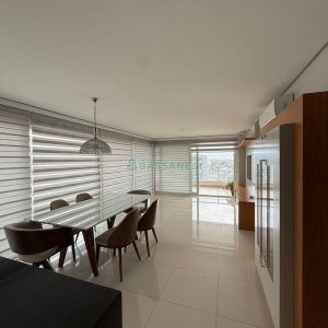 Apartamento com 137m², 3 dormitórios, 2 vagas, no bairro Madureira em Caxias do Sul para Comprar