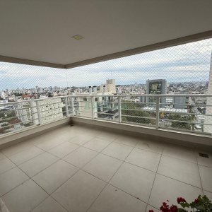 Apartamento com 137m², 3 dormitórios, 2 vagas, no bairro Madureira em Caxias do Sul para Comprar