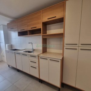 Apartamento com 62m², 2 dormitórios, 1 vaga, no bairro Panazzolo em Caxias do Sul para Alugar