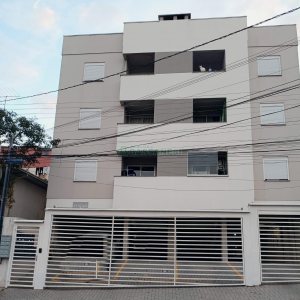 Apto Mobiliado com 56m², 2 dormitórios, 1 vaga, no bairro Presidente Vargas em Caxias do Sul para Alugar