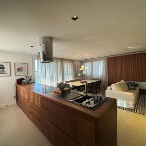 Apartamento com 161m², 3 dormitórios, 3 vagas, no bairro Exposição em Caxias do Sul para Comprar
