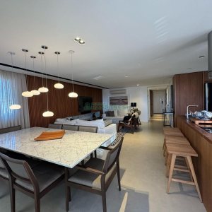 Apartamento com 161m², 3 dormitórios, 3 vagas, no bairro Exposição em Caxias do Sul para Comprar