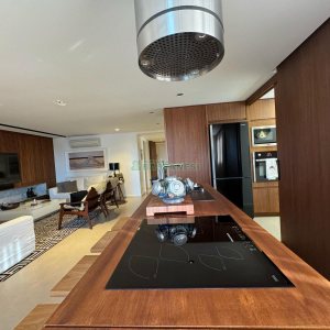 Apartamento com 161m², 3 dormitórios, 3 vagas, no bairro Exposição em Caxias do Sul para Comprar