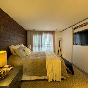 Apartamento com 161m², 3 dormitórios, 3 vagas, no bairro Exposição em Caxias do Sul para Comprar
