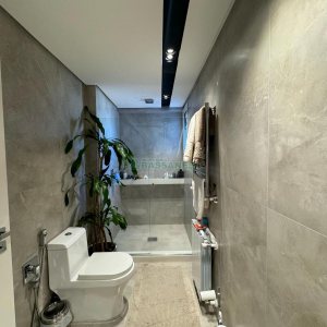 Apartamento com 161m², 3 dormitórios, 3 vagas, no bairro Exposição em Caxias do Sul para Comprar
