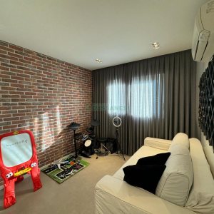 Apartamento com 161m², 3 dormitórios, 3 vagas, no bairro Exposição em Caxias do Sul para Comprar