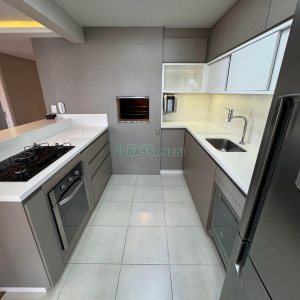 Apartamento com 125m², 3 dormitórios, 3 vagas, no bairro São Leopoldo em Caxias do Sul para Comprar
