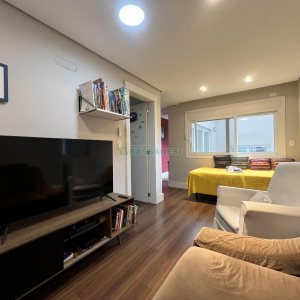 Casa Mobiliada com 332m², 3 dormitórios, 4 vagas, no bairro Linha 40 em Caxias do Sul para Comprar
