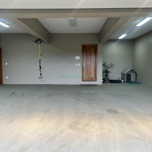 Casa Mobiliada com 332m², 3 dormitórios, 4 vagas, no bairro Linha 40 em Caxias do Sul para Comprar