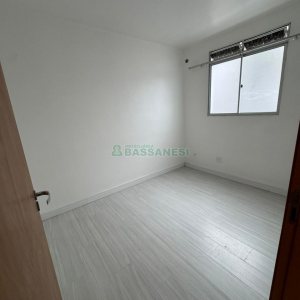 Apartamento com 45m², 2 dormitórios, 1 vaga, no bairro Bela Vista em Caxias do Sul para Alugar