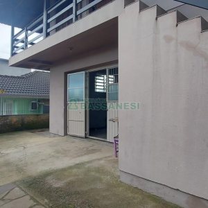 Casa com 216m², 3 dormitórios, 4 vagas, no bairro Nossa Senhora de Fátima em Caxias do Sul para Alugar