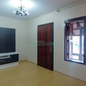 Casa com 216m², 3 dormitórios, 4 vagas, no bairro Nossa Senhora de Fátima em Caxias do Sul para Alugar