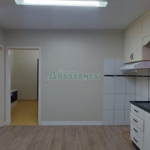 Casa com 216m², 3 dormitórios, 4 vagas, no bairro Nossa Senhora de Fátima em Caxias do Sul para Alugar