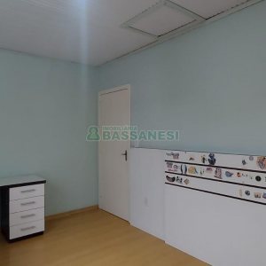 Casa com 216m², 3 dormitórios, 4 vagas, no bairro Nossa Senhora de Fátima em Caxias do Sul para Alugar
