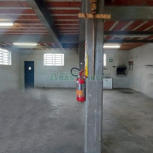 Casa com 216m², 3 dormitórios, 4 vagas, no bairro Nossa Senhora de Fátima em Caxias do Sul para Alugar