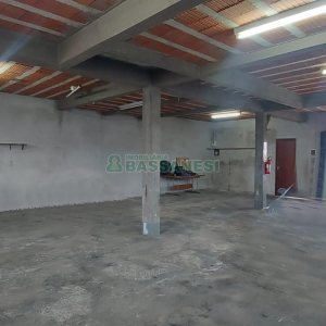 Casa com 216m², 3 dormitórios, 4 vagas, no bairro Nossa Senhora de Fátima em Caxias do Sul para Alugar