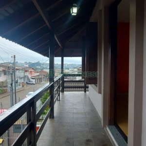 Casa com 216m², 3 dormitórios, 4 vagas, no bairro Nossa Senhora de Fátima em Caxias do Sul para Alugar