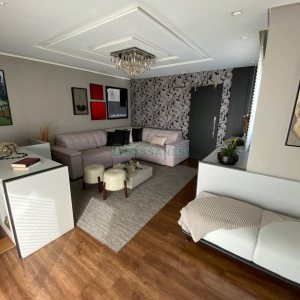 Apartamento com 107m², 2 dormitórios, 1 vaga, no bairro Madureira em Caxias do Sul para Comprar