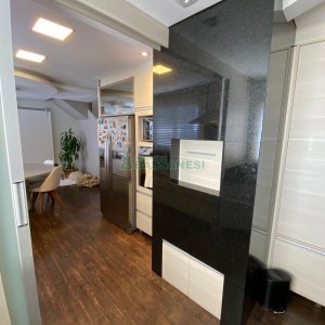 Apartamento com 107m², 2 dormitórios, 1 vaga, no bairro Madureira em Caxias do Sul para Comprar