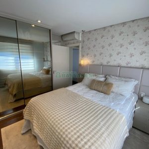 Apartamento com 107m², 2 dormitórios, 1 vaga, no bairro Madureira em Caxias do Sul para Comprar