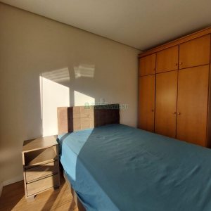 Sobrado Mobiliado com 70m², 2 dormitórios, 1 vaga, no bairro São Virgílio em Caxias do Sul para Alugar
