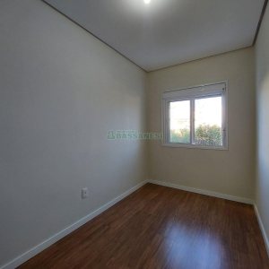 Sobrado Mobiliado com 70m², 2 dormitórios, 1 vaga, no bairro São Virgílio em Caxias do Sul para Alugar