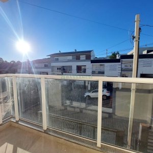 Sobrado Mobiliado com 70m², 2 dormitórios, 1 vaga, no bairro São Virgílio em Caxias do Sul para Alugar