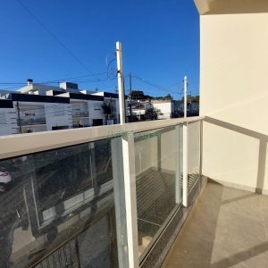 Sobrado Mobiliado com 70m², 2 dormitórios, 1 vaga, no bairro São Virgílio em Caxias do Sul para Alugar