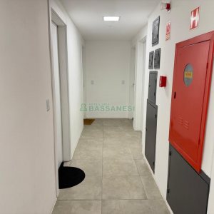 Apartamento com 51m², 2 dormitórios, 1 vaga, no bairro Nossa Senhora de Fátima em Caxias do Sul para Comprar
