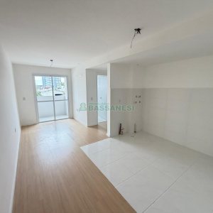 Apartamento com 51m², 2 dormitórios, 1 vaga, no bairro Nossa Senhora de Fátima em Caxias do Sul para Comprar