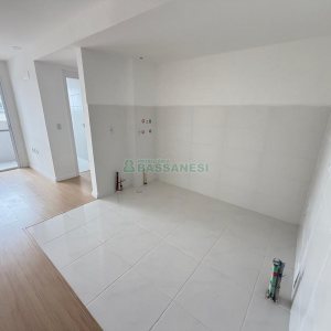 Apartamento com 51m², 2 dormitórios, 1 vaga, no bairro Nossa Senhora de Fátima em Caxias do Sul para Comprar