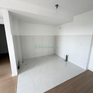 Apartamento com 51m², 2 dormitórios, 1 vaga, no bairro Nossa Senhora de Fátima em Caxias do Sul para Comprar
