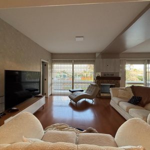 Casa com 430m², 3 dormitórios, 3 vagas, no bairro Jardim América em Caxias do Sul para Alugar
