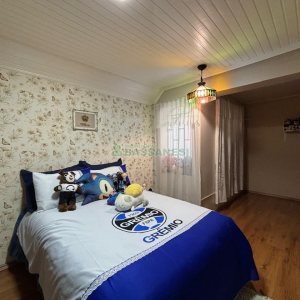 Casa com 430m², 3 dormitórios, 3 vagas, no bairro Jardim América em Caxias do Sul para Alugar
