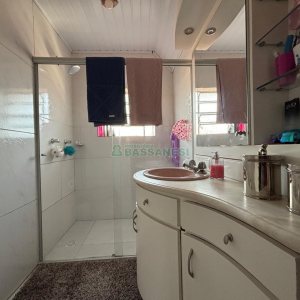 Casa com 430m², 3 dormitórios, 3 vagas, no bairro Jardim América em Caxias do Sul para Alugar