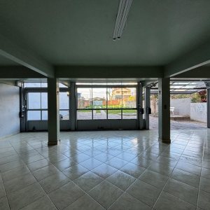 Casa com 430m², 3 dormitórios, 3 vagas, no bairro Jardim América em Caxias do Sul para Alugar