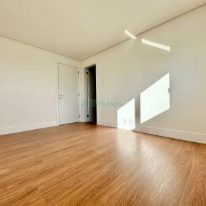 Apartamento com 171m², 3 dormitórios, 3 vagas, no bairro Exposição em Caxias do Sul para Comprar