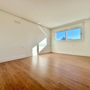 Apartamento com 171m², 3 dormitórios, 3 vagas, no bairro Exposição em Caxias do Sul para Comprar